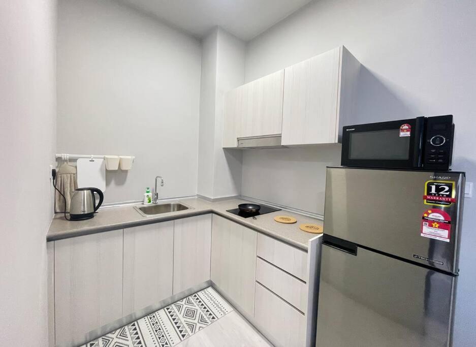Jesselton Quay,2Br,4-5Pax,Mountain View Appartement Kota Kinabalu Buitenkant foto